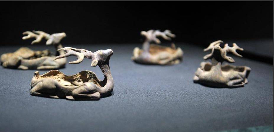 海昏侯墓经过5年考古发掘,已清理出土文物1万余件,其中包括青铜雁鱼灯