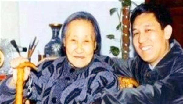 清朝最后的格格,活到2004年去世,临终前说了溥仪不敢说的话