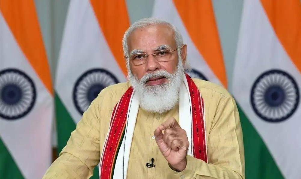 印度总理莫迪一个阿琼坦克,印度研制了四十年,一个光辉战机,他们也