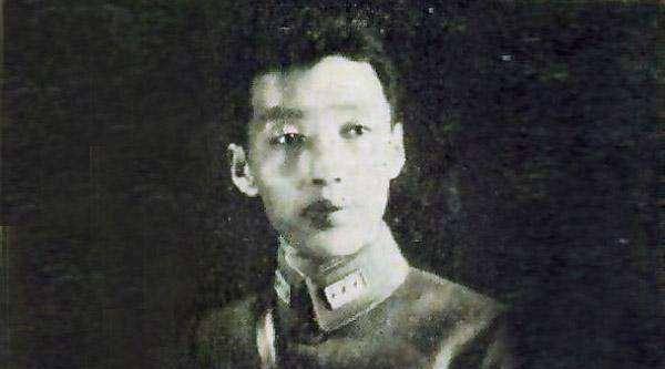 大小军阀都愚昧:张作霖帅帐卜课,石友三驱鼠斗虎