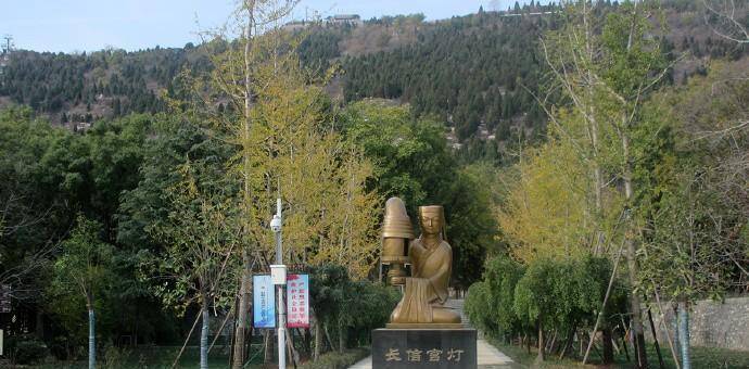 刘备先祖墓地:郭沫若主持发掘,墓主120个儿子,图7令专家最激动