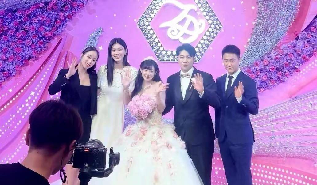 特步二公主嫁七匹狼公子,赌王家族三人捧场_丁佳敏_婚礼_周力