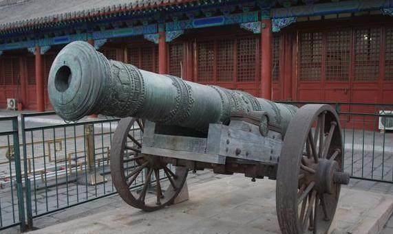 吴三桂兵力几乎是清军的一倍,三藩已饮马长江,为何还是败了?