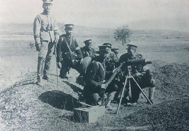 作为清朝神机营的士兵,他的一声枪响,提前将封建王朝带入末路