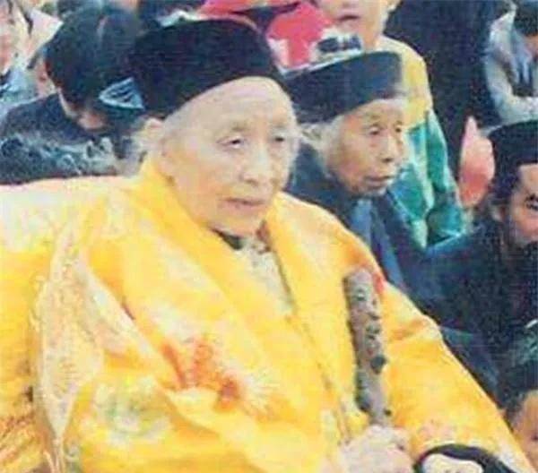 武当道姑李诚玉,20岁削发为尼118岁仙逝,返老还童是真的吗?