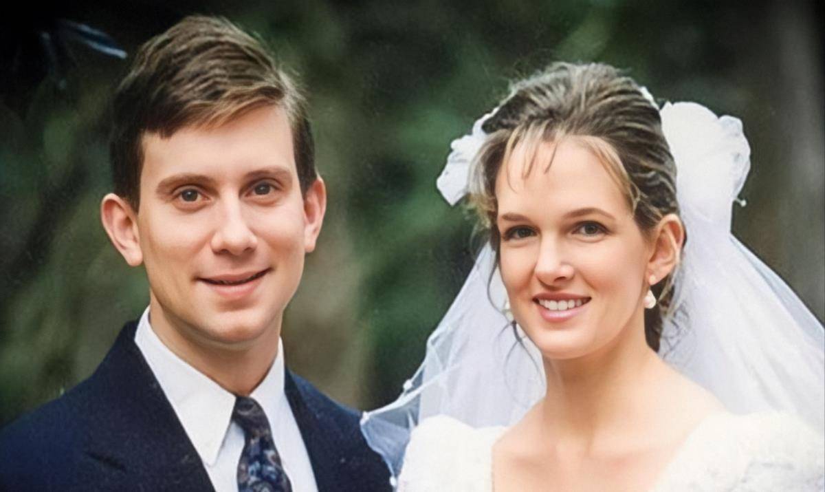 一力承担起赚钱养家的重担,让家人衣食无忧,还对丹尼斯和孩子体贴有加