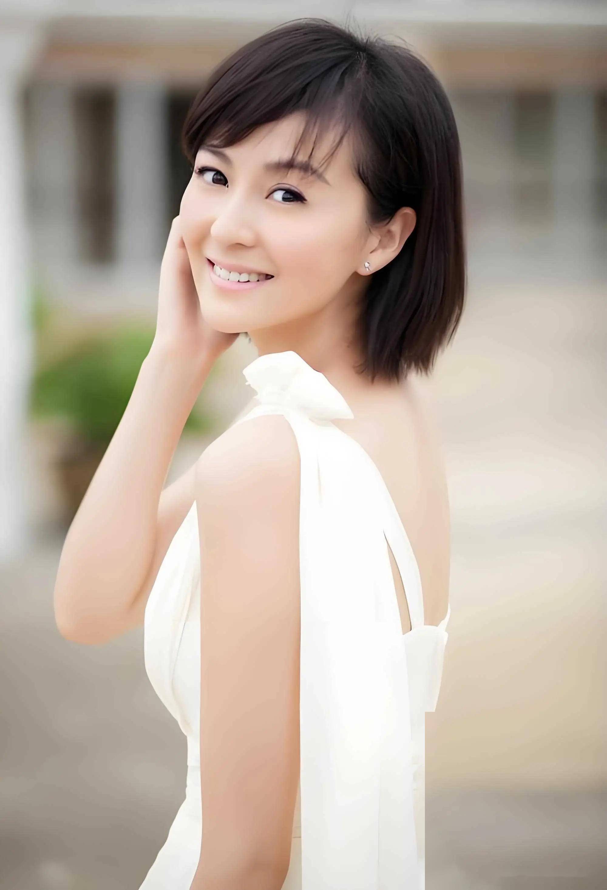 性感魅力戴娇倩,写真中的完美身材,女神的美貌让人难以忘怀!