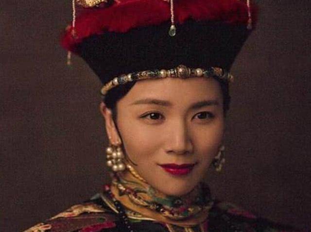 唤为陈氏,早年在乾隆还没有成就大业的时候,就是他府邸中的一名格格了