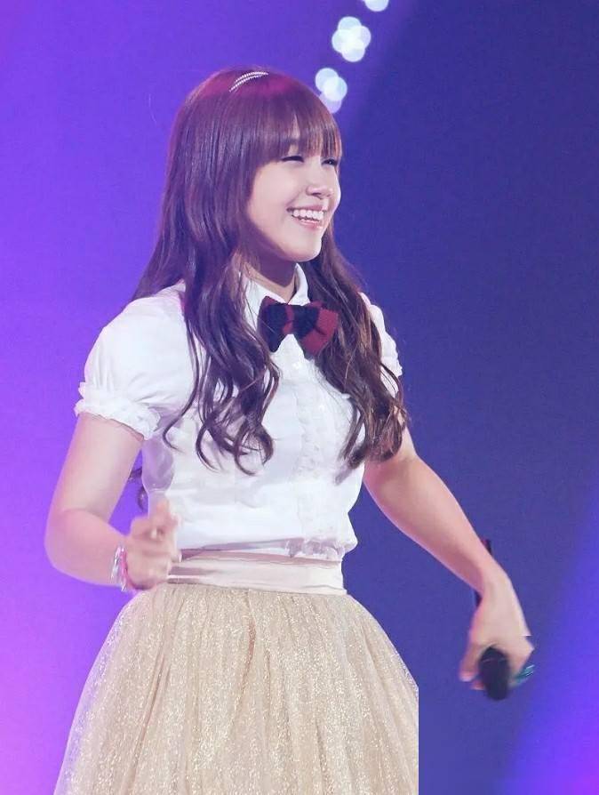 [郑恩地,38岁女神的东方魅力,温柔妩媚的写真大揭秘!