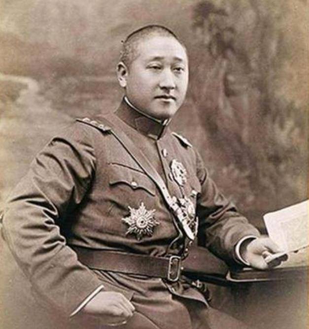 180万领土,却在睡觉时被杀害,如今坟头长满野草_徐树铮_段祺瑞_袁世凯