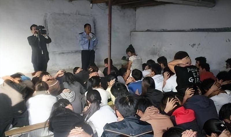 "假少将"董宪维:行骗380万,被抓后反问民警:我不是少将吗?