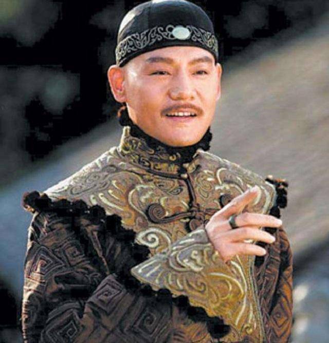 晚清首富胡雪岩,被李鸿章在商业碾压围剿,从此后世子孙再不经商
