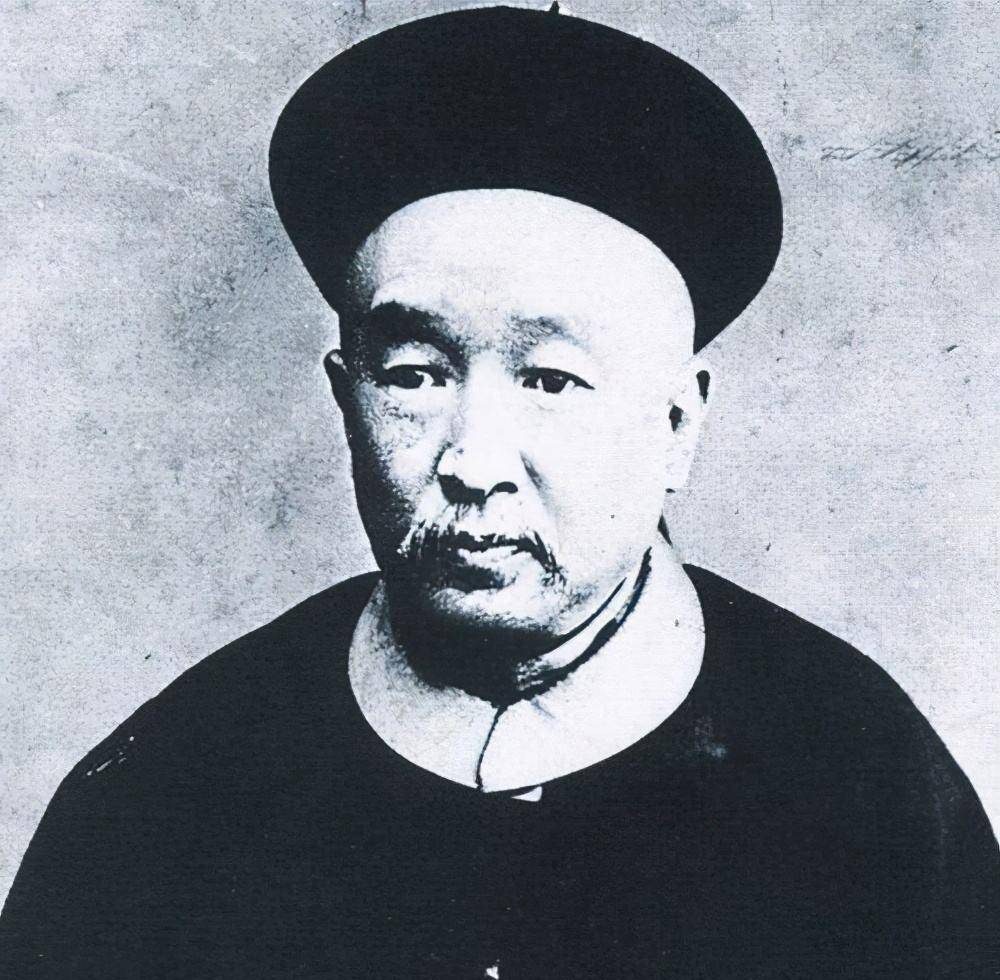 胡雪岩临终前为何叮嘱:让九姨太把寿衣一角剪掉,交给一个神秘人