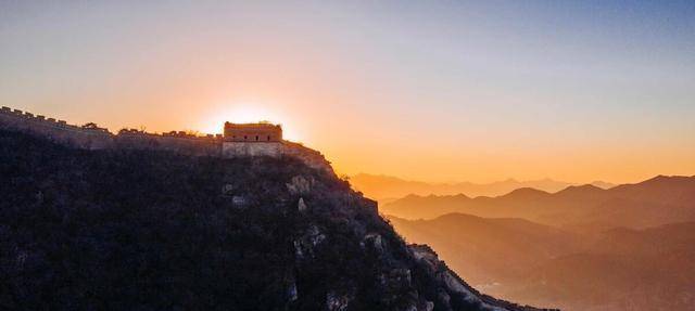 的下场,他最大的悲剧莫过于那句"李广难封",令无数李广的粉丝难以接受