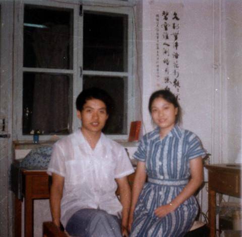 史上最疯狂的诗人,亲手杀妻送子,最后自缢而亡,可悲可叹