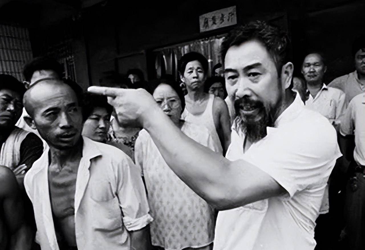 "神医"胡万林:殴打司马南,治死河南一市长,庭审自称师承女娲