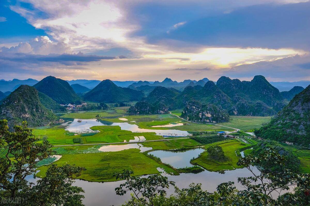 中国十大夏季旅游胜地图片