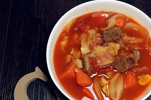 今天给大家分享一道家常罗宋汤的做法,做法简单,一起来看看吧.