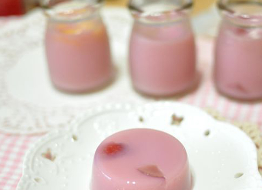 葡萄果冻准备材料:葡萄…….400g洋菜条……3g水…….