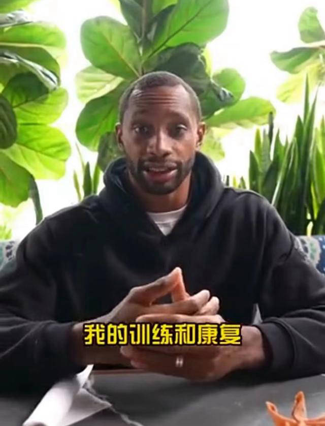 当弗格成为球队的防守利器后,赵继伟有更多精力投入组织及个人进攻,也