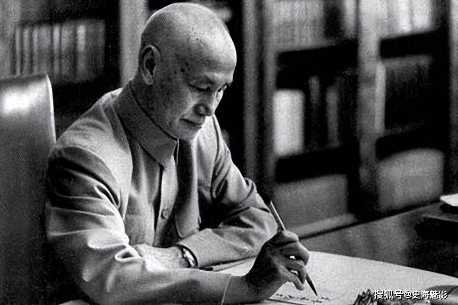 当之无愧的英雄于学忠,蒋介石多次拉拢都予以拒绝,最后结果如何