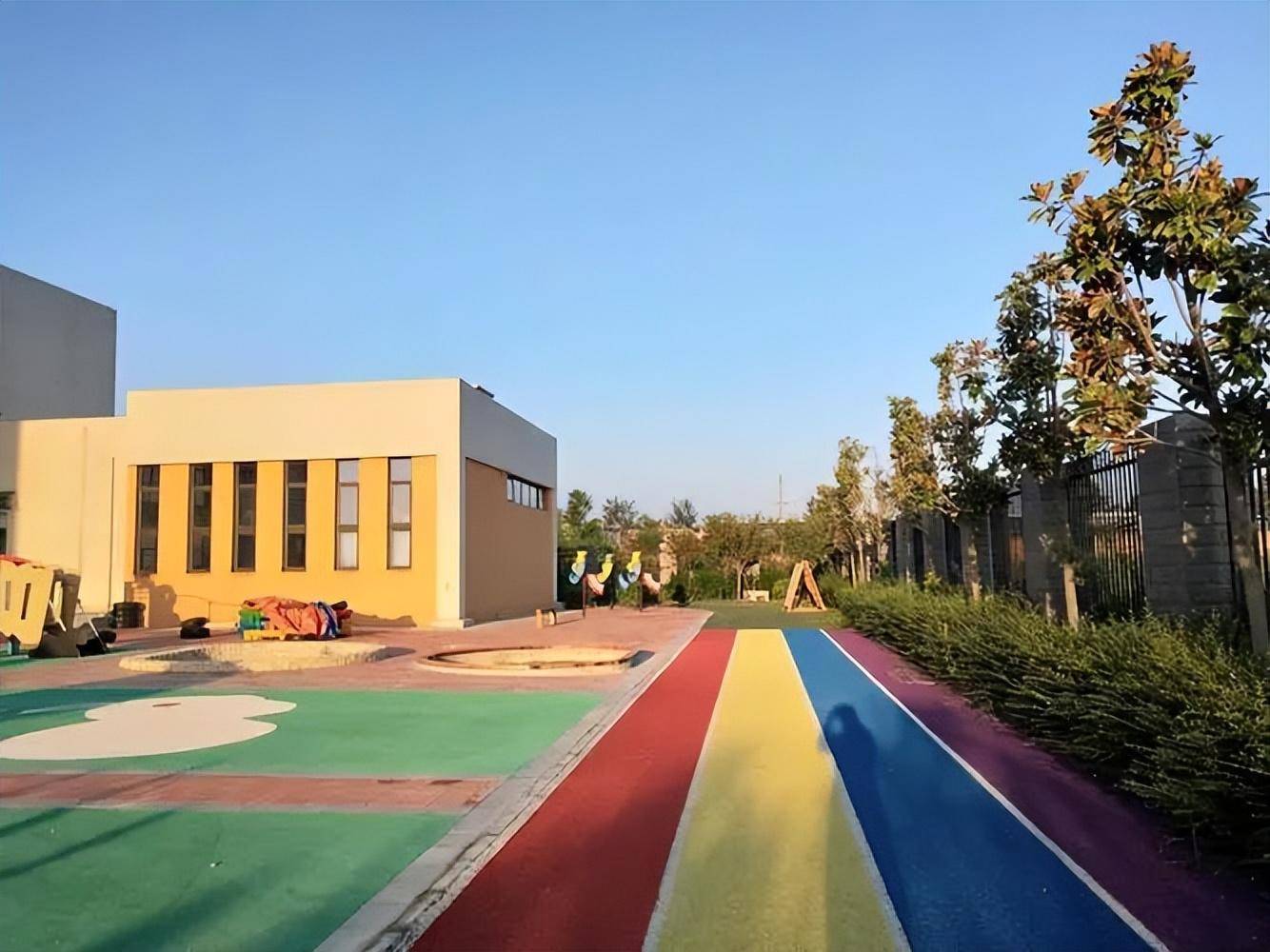 公办幼儿园保教费涨价翻4倍?西安市实在没钱了,债务4000亿