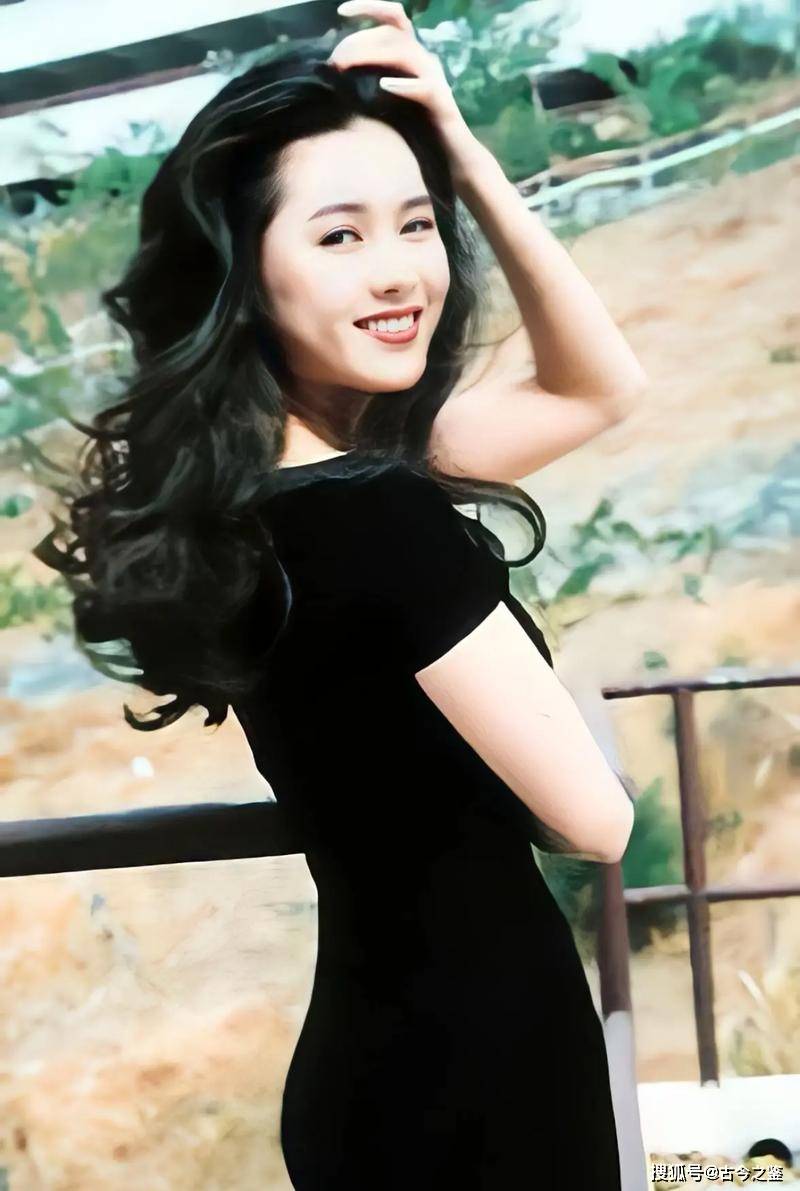 李丽珍蜜桃成熟时影评