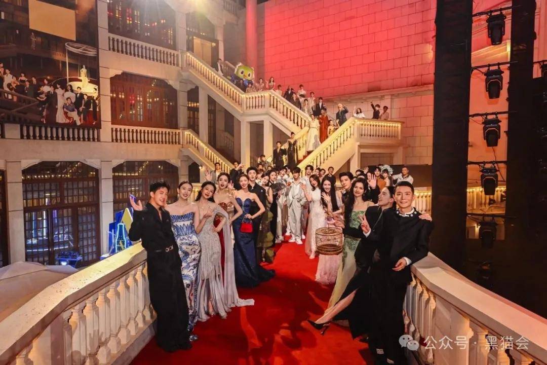 炸裂时尚界!智族gq"创意红毯",被美到