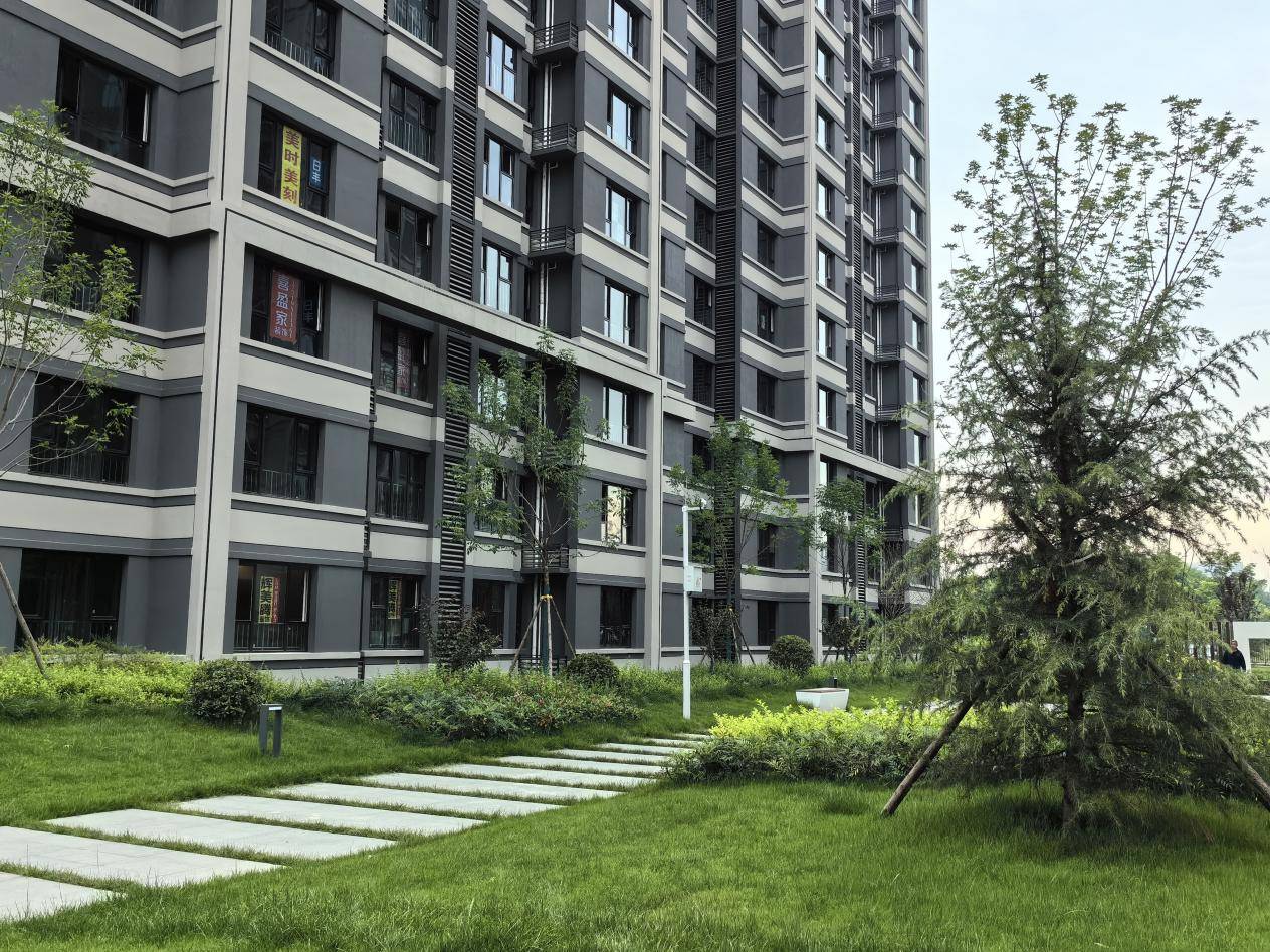 6个安置房项目集中交付,9个村的5623户群众喜迎回迁,是西安高新区兑现