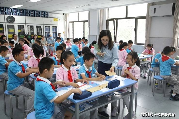 万泉小学成功举办2024学校美育建设研讨会