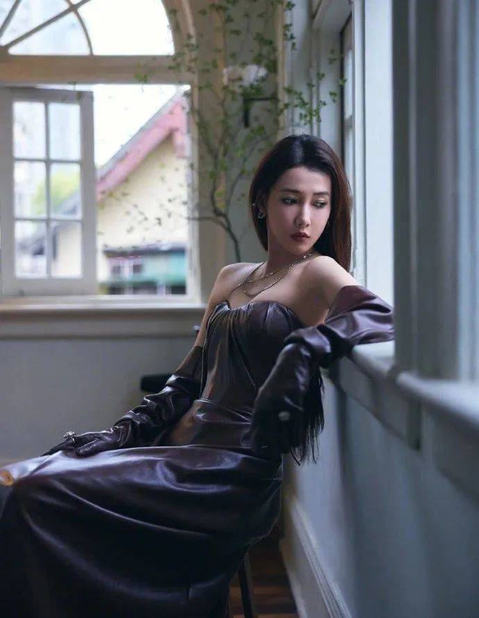 《不得不爱》的弦子，原来身材那么好