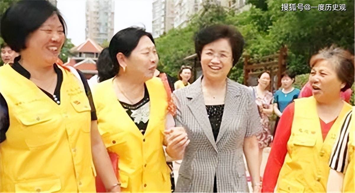 新中国第二个女省长,28岁官至正厅级,如今67岁仍在工作
