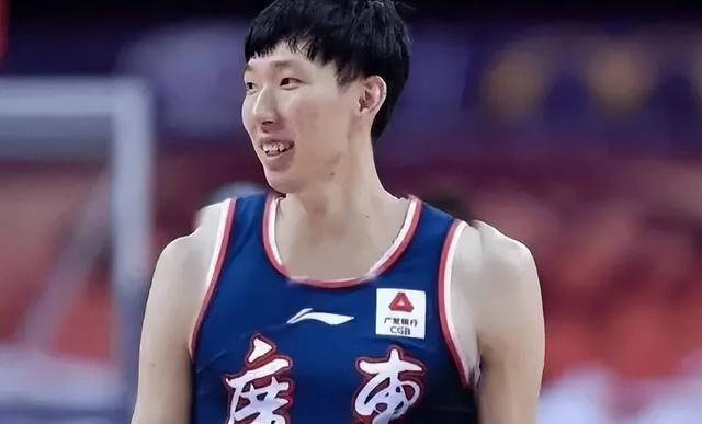 杨毅助理分析周琦将留在广东队,上海舍辽宁独守空城