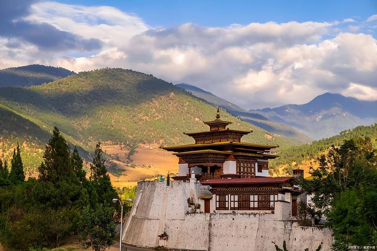 这两个旅游业玩饥饿营销的国家你去过吗