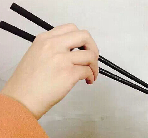 筷子拿得远就说明嫁的远,是真的吗?终于明白了!