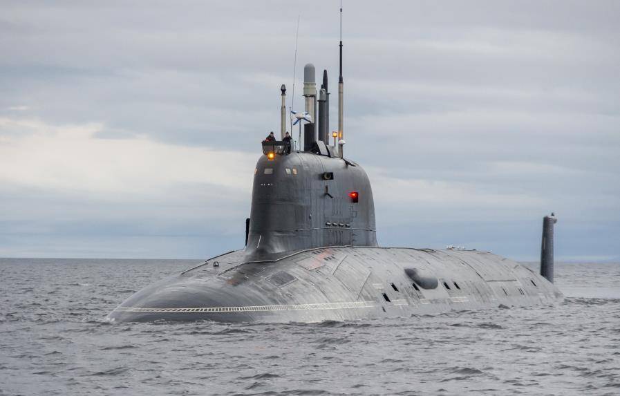 4艘舰艇直奔美本土,13800吨核潜艇携实弹出动,数百枚核导弹战备