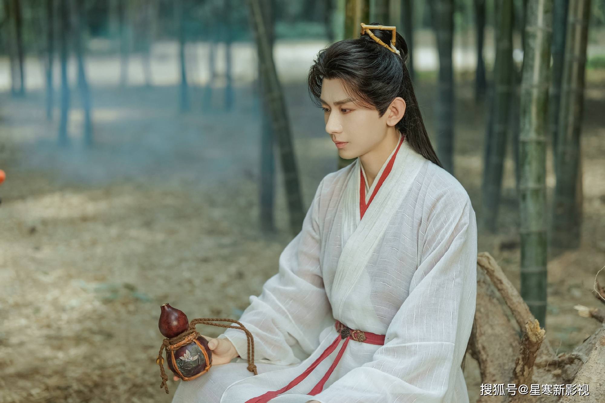 《赴山海》再引热议,成毅新造型帅出新高度,武侠剧又有天花板了_古装