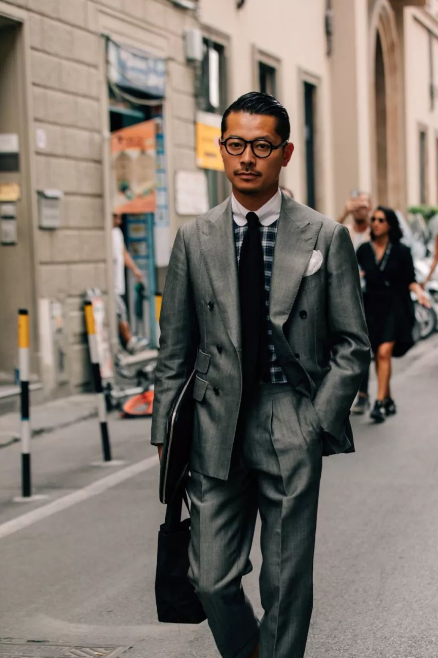 你做过最徒劳的事,莫过于穿了一双女人不感兴趣的皮鞋