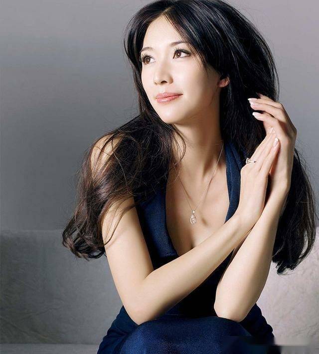 林志玲:美貌,才华和魅力的完美结合,这谁顶得住?
