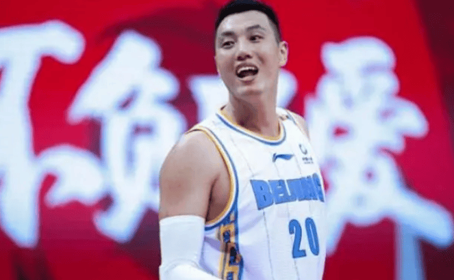 曝方硕或离队?首钢离队首人曝光_张卓_赛季_离开