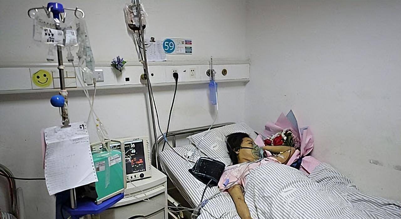 2018年,河南小伙病房娶白血病女友,新娘却在婚礼中途病逝