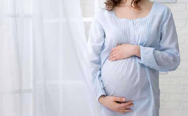 80后美女医学博士:怀孕生子后瘫痪,被丈夫抛弃,4年后逆风翻盘