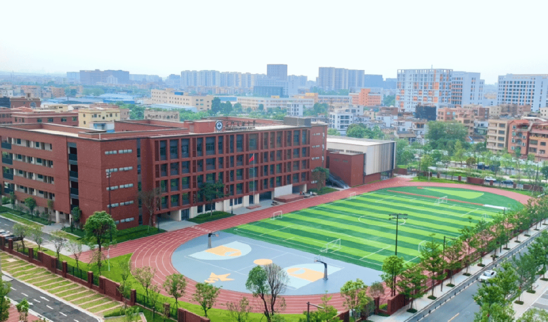 光凭顶级"书包"就能稳赢?实探发现还有更牛的