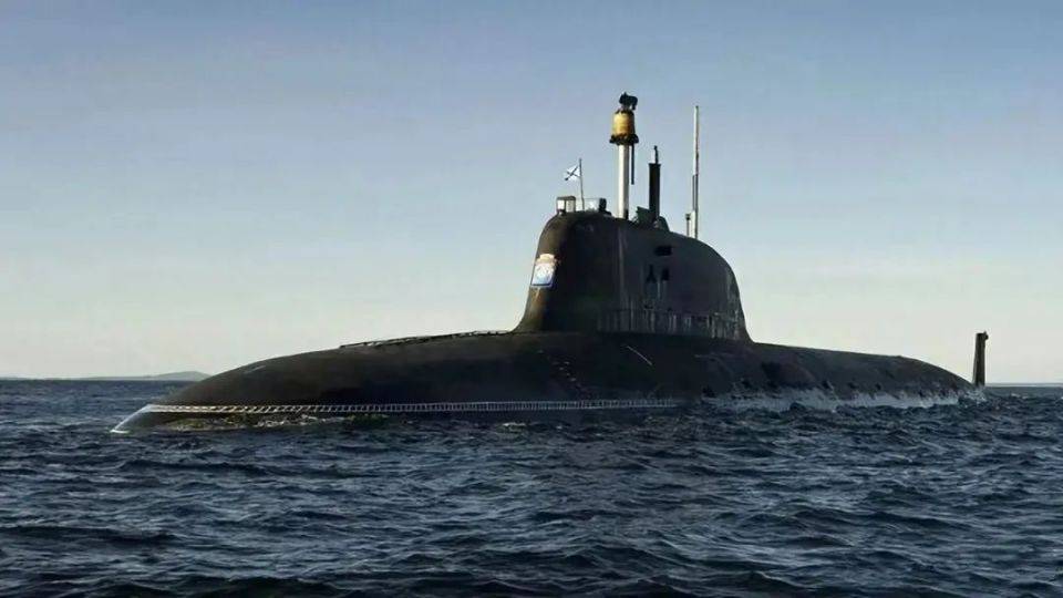 它代表了近年来核潜艇技术的先进水平,排水量达1