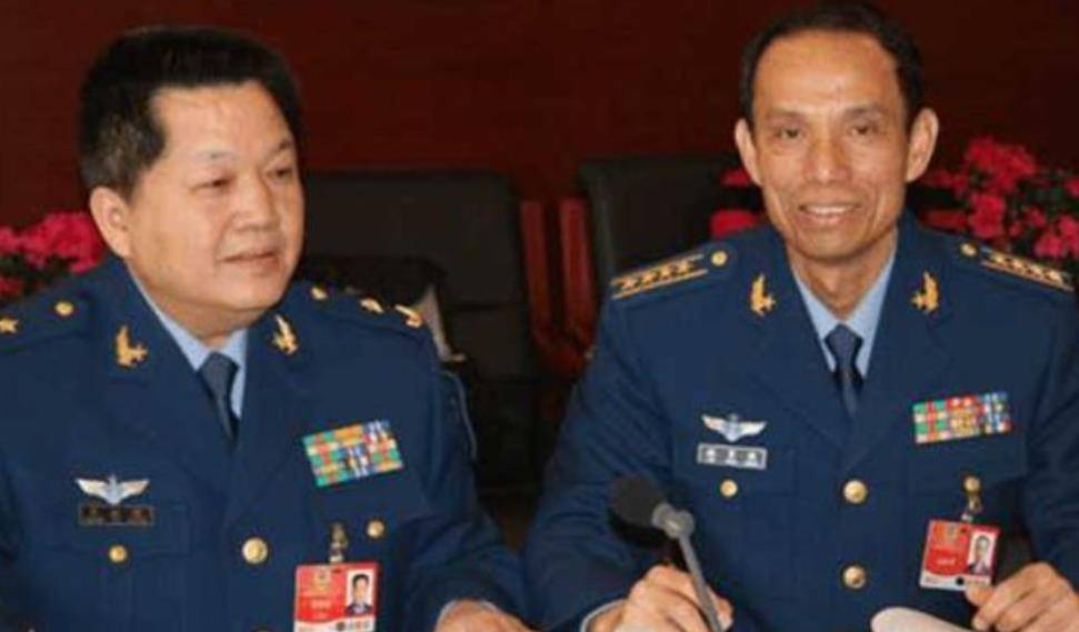 回到大陆之后,他一路从副校长,做到了北京军区的空军副参谋长,并且