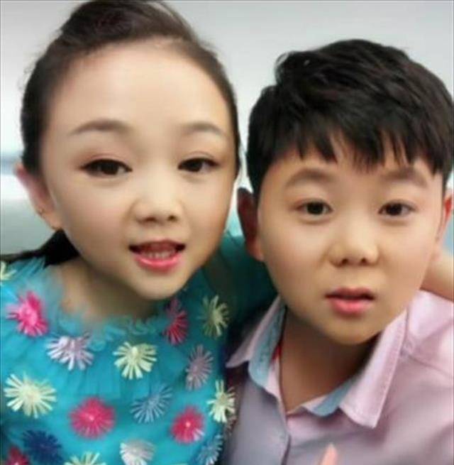 19年成都"最美袖珍女"结婚,32岁长得像10岁,婚后生活让人担忧