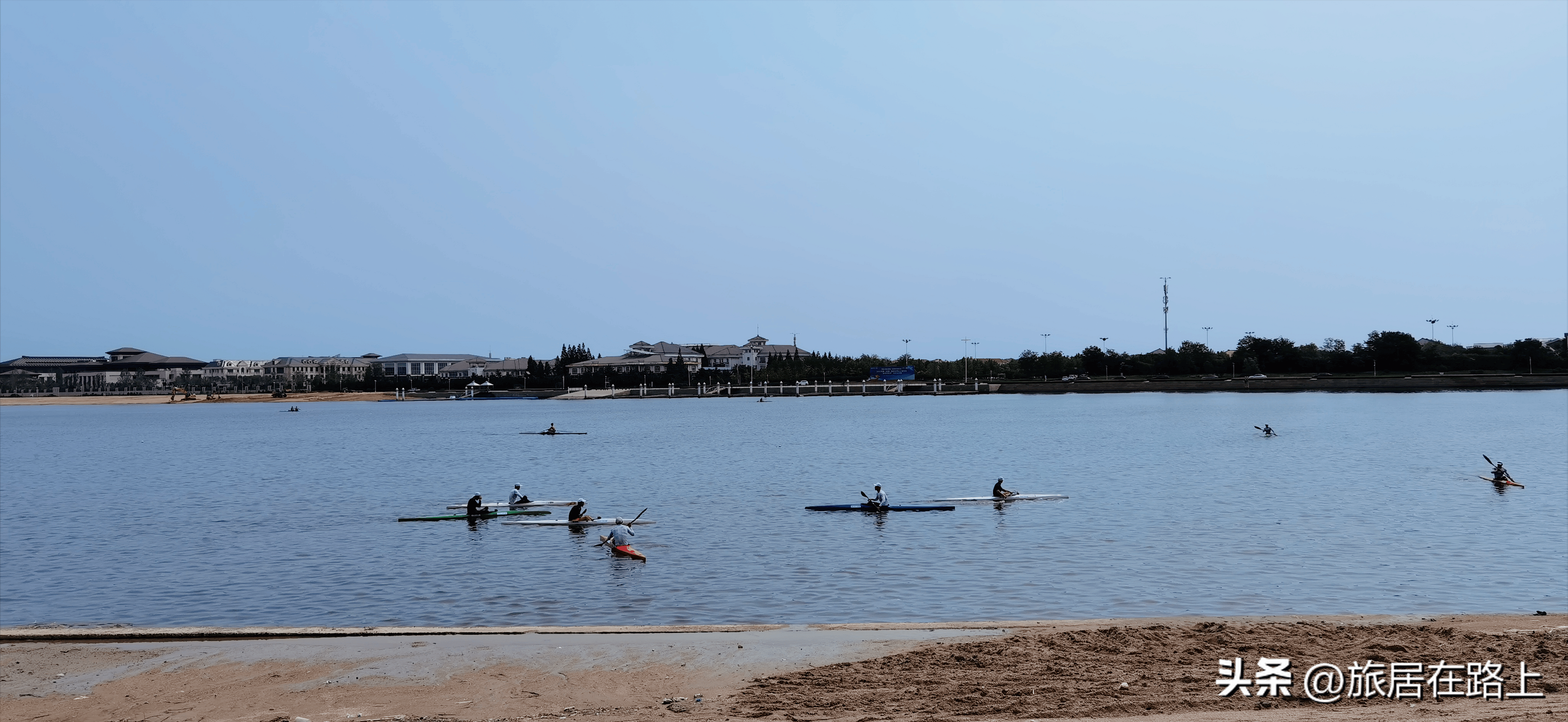 金秋十月沿泻湖骑行是种什么体验