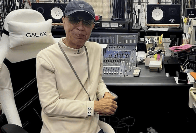 香港歌王至今仍未结婚,与小42岁女友谱黄昏恋_叶振棠_于枫_演唱会