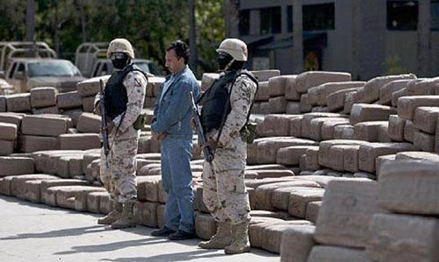 靠贩毒"谋生"的墨西哥:腐烂的根源是靠美国太近?