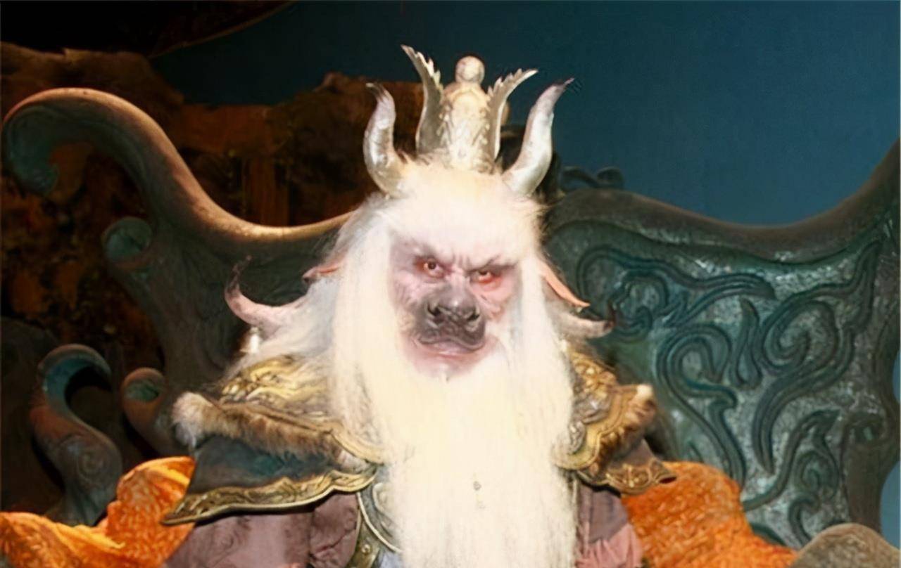 怪不得如来和玉帝都在争夺牛魔王,你看他师傅是何来历?